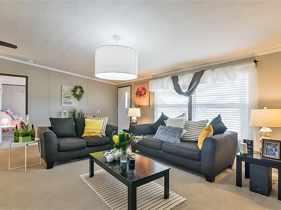 5th image of 301 Vista Dr