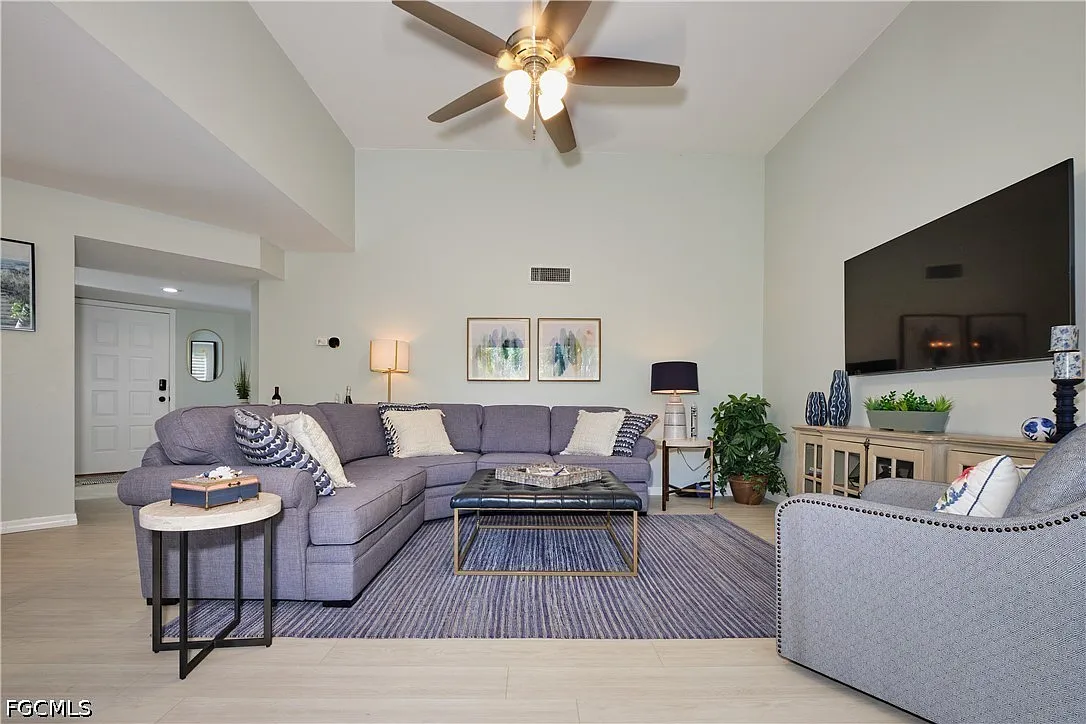 2 bed, 2.0 bath, 1110 sqft, $7,400 — Photo 1