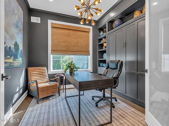 5th image of 140 Grandview Circle