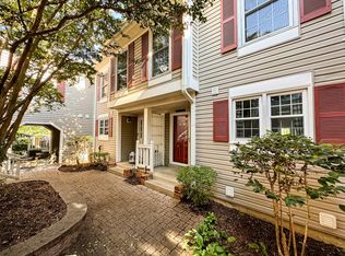 2919C S Woodstock St #3, Arlington, VA 22206