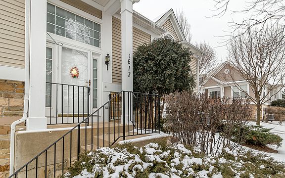 2nd image of 1613 Fox Run Dr