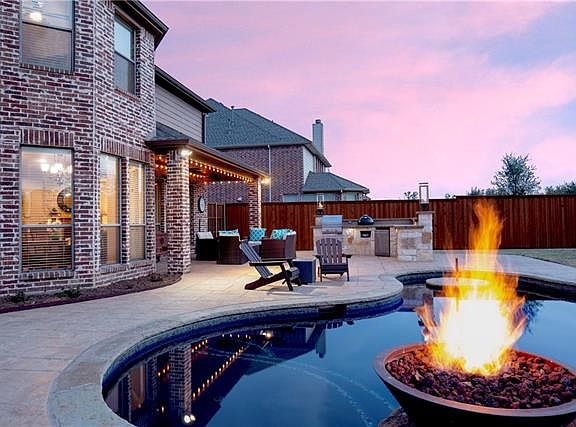 3rd image of 7013 Royal Oak Estates Dr