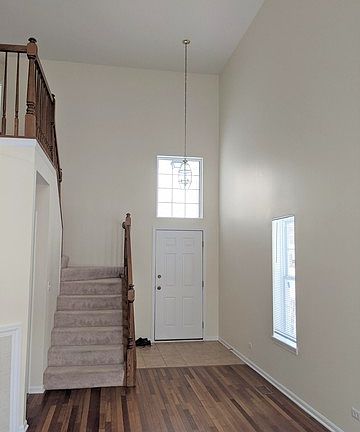 3rd image of 692 Silk Oak Ln