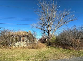 7082 Potter Rd #1, Auburn, NY 13021