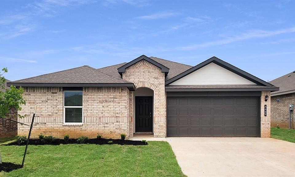 1st image of 4409 SW Christina Ct
