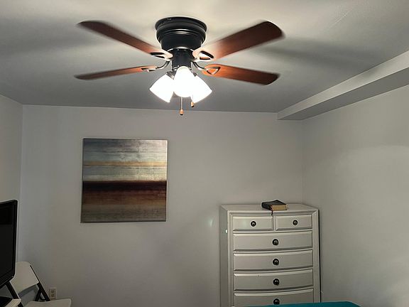 4th image of 699 Wood Violet Ln APT 11