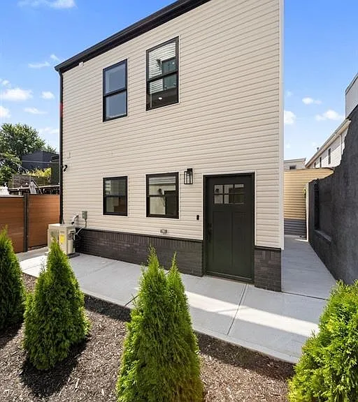 27 Graham St #3 — Photo 16