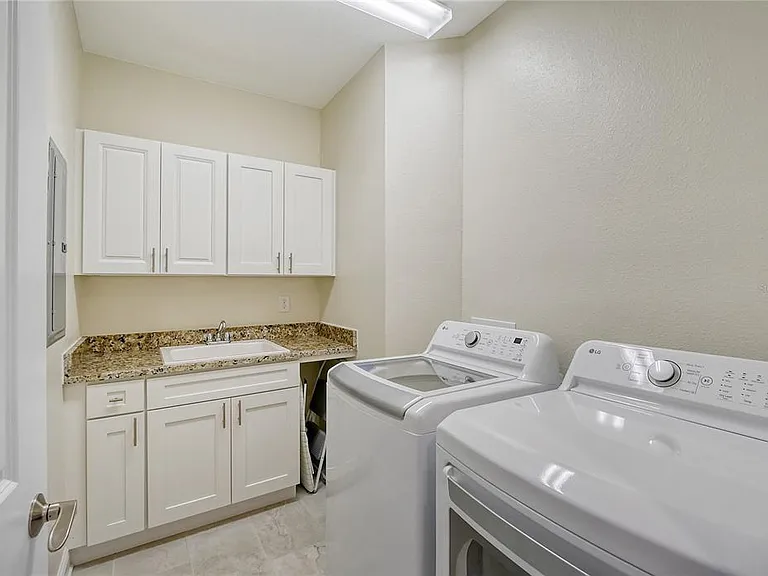 7930 34th Ave W #102 — Photo 32