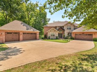 3372 W Farm Road 182, Springfield, MO 65810