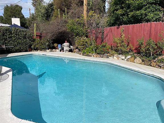 3rd image of 5644 Le Sage Ave