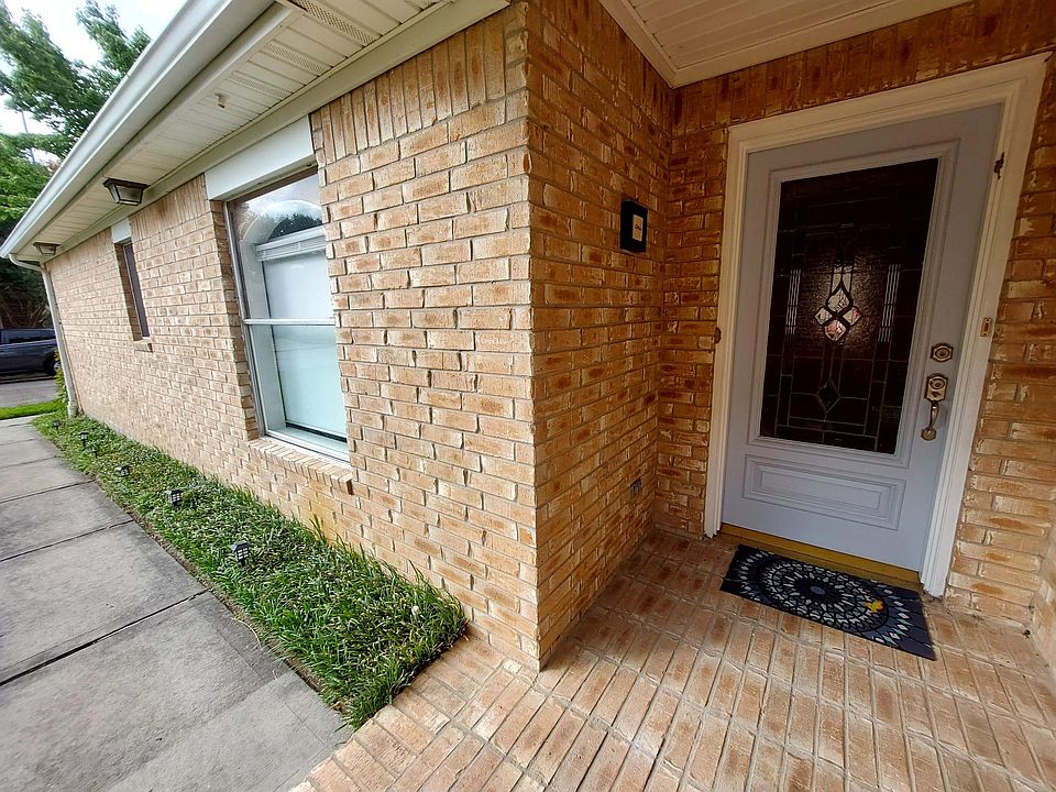 1st image of 10310 Emerald Pine Dr