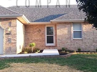 1242 W Tyler Ln, Nixa, MO 65714