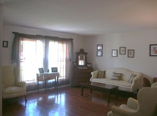 15701 Clayton Rd, Ballwin, MO 63011