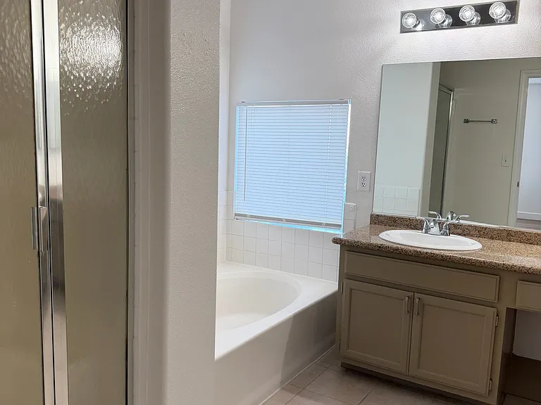 3380 Stacey Lyn Dr — Photo 17
