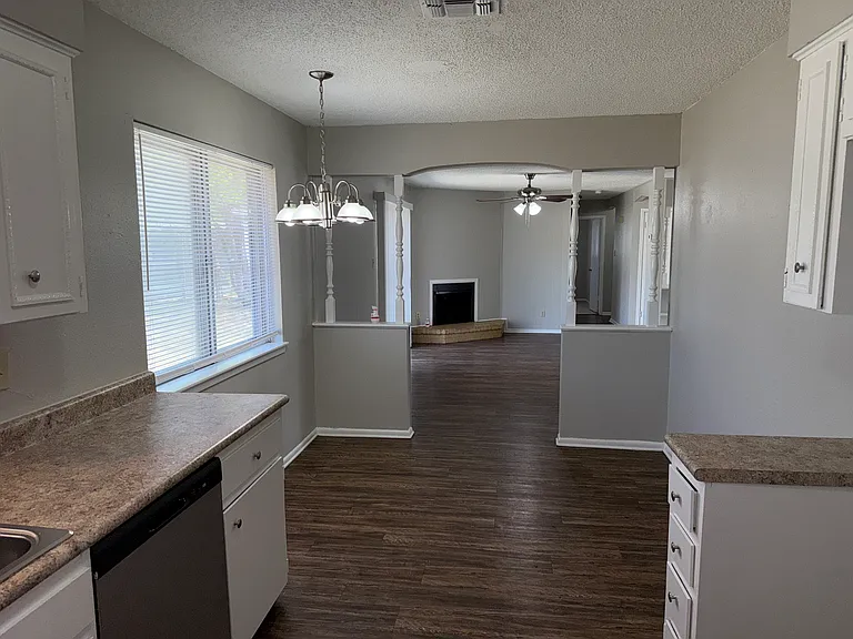 5015 David Scott Dr — Photo 12