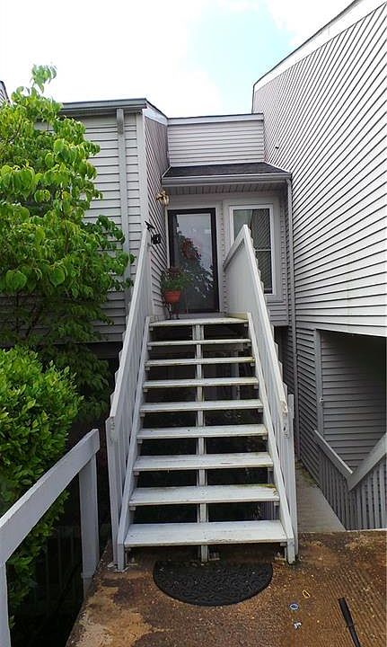 1st image of 1050 21st Ave NW APT 18