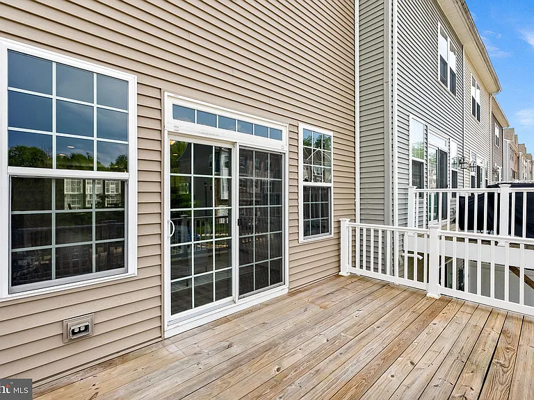 15292 Westham Ct — Photo 38