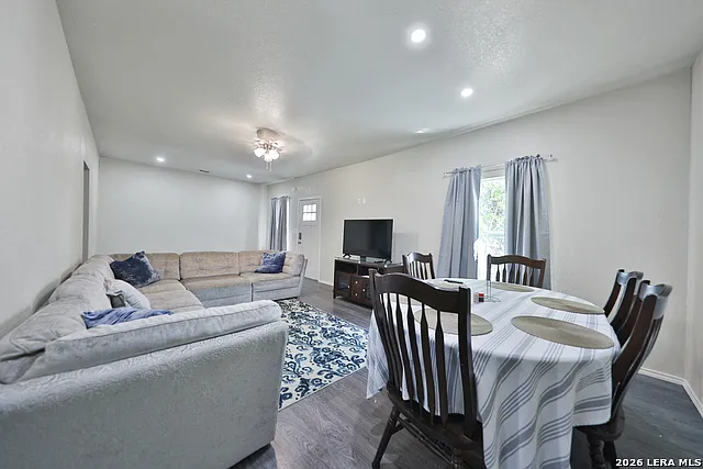 4 bed, 2.0 bath, 1659 sqft, $1,650 — Photo 3
