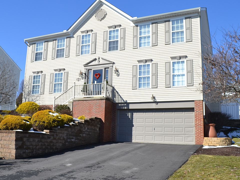 1st image of 134 Valley View Dr