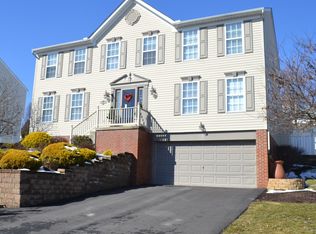 134 Valley View Dr, Belle Vernon, PA