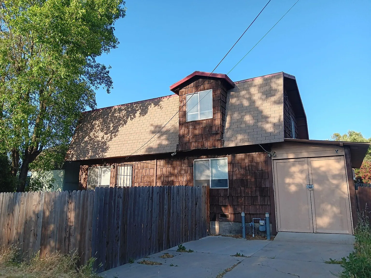 4 bed, 2150 sqft, $2,800 — Photo 1