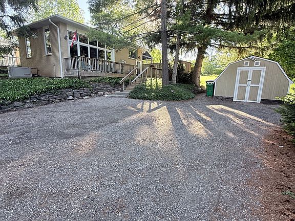 3rd image of 26 Kennedy Rd