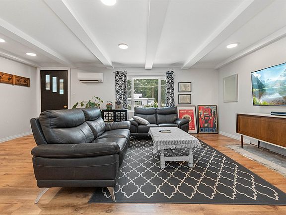 5th image of 63745 Old Yale Rd