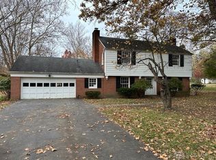 5473 Fair Valley Rd, Dayton, OH 45414