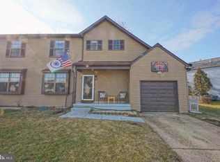 13 Brambling Ln, Voorhees, NJ 08043