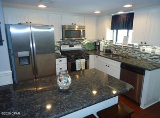 169 Robin Ln, Panama City Beach, FL 32407