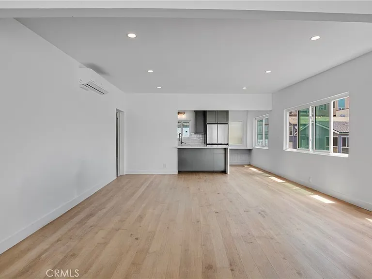 3600 The Strand #C — Photo 9