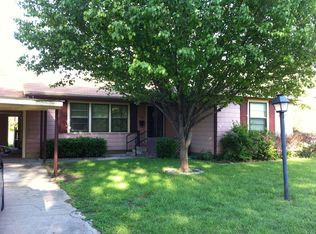 208 Lynn St, Waxahachie, TX 75165