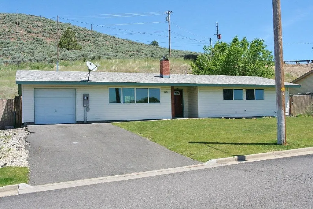 10051 Westbrook Dr photo 1