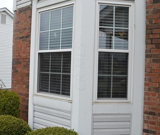 3rd image of 520 Courtland Ln
