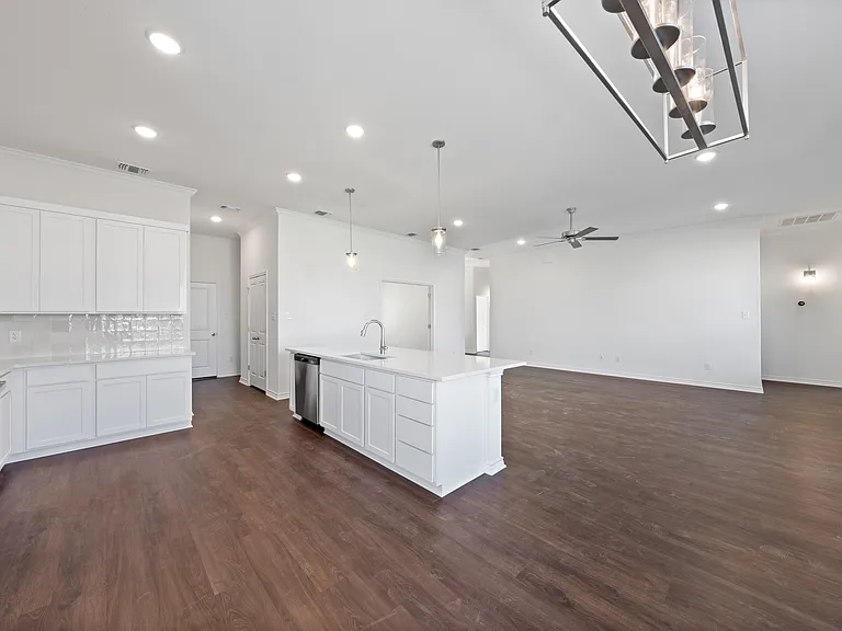 7308 Caladium Dr — Photo 18