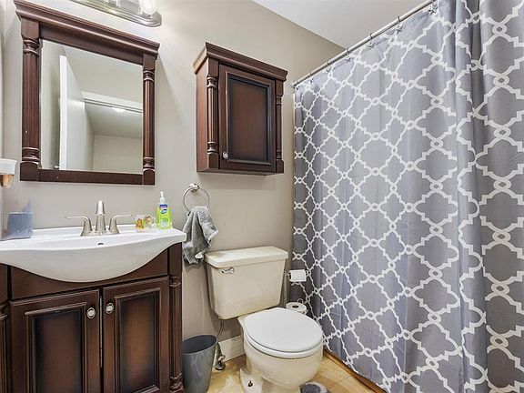5th image of 3235 Northfield Ct #81-B