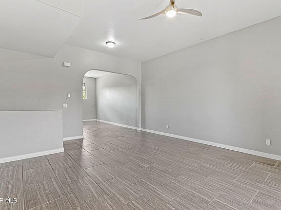 5th image of 6350 Escondido Dr APT B-23