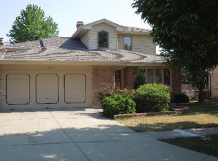 1317 Hawkins Ave, Downers Grove, IL 60516