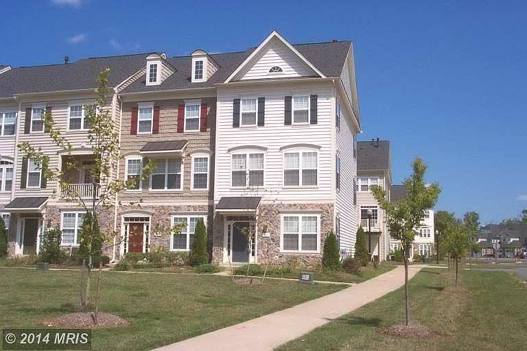 1st image of 741 Collington Ct