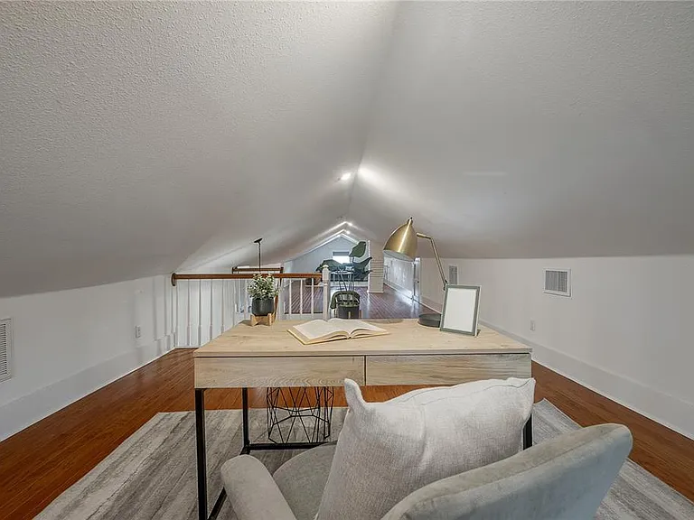 5301 N Central Ave — Photo 40