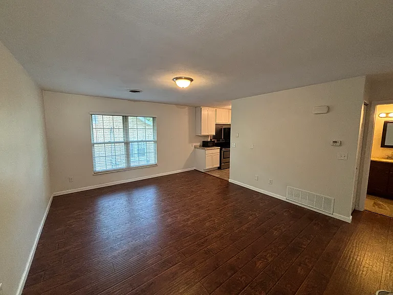 123 E Voges St #A — Photo 1