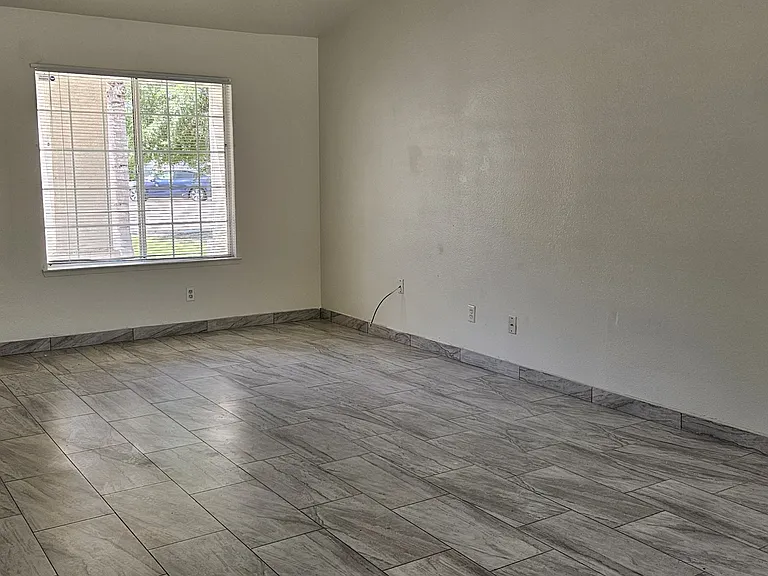 197 Nevada St — Photo 5