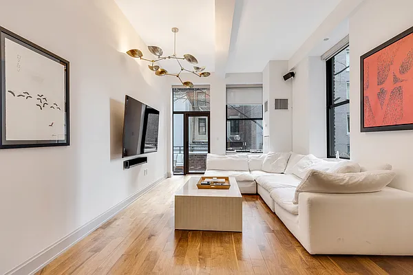 Rented by Compass | media 10