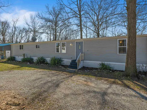 220 Lane 360 Jimmerson Lk, Fremont, IN 46737