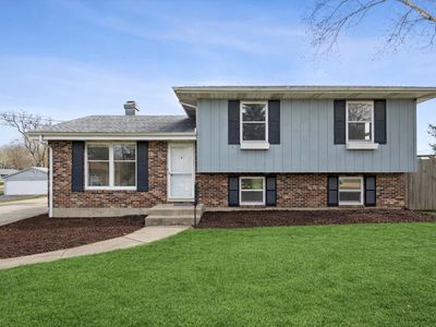 2504 N Boulevard View Ave, Waukegan, IL, 60087