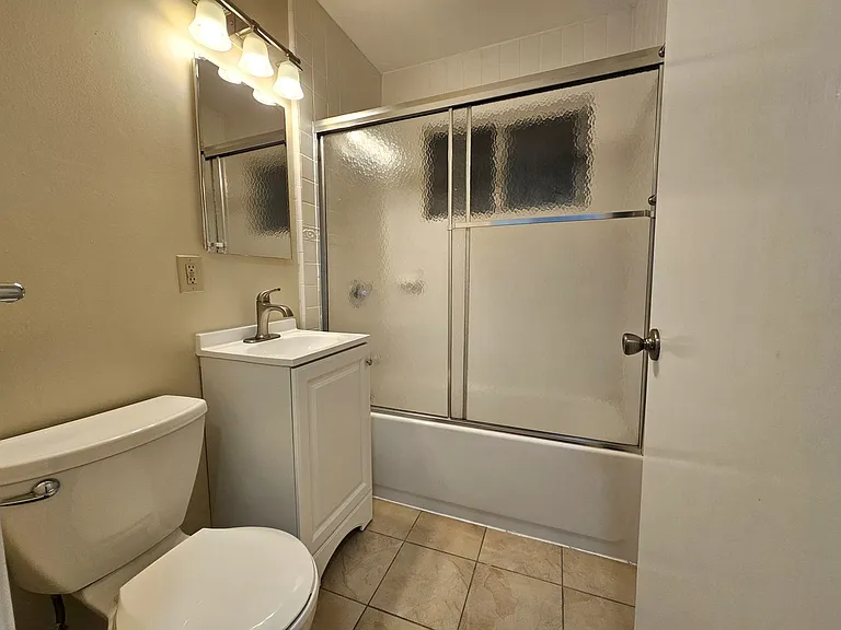 487 N Rengstorff Ave #A — Photo 7
