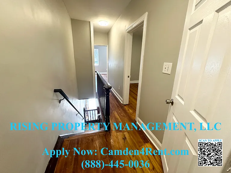 749 Spruce St — Photo 10