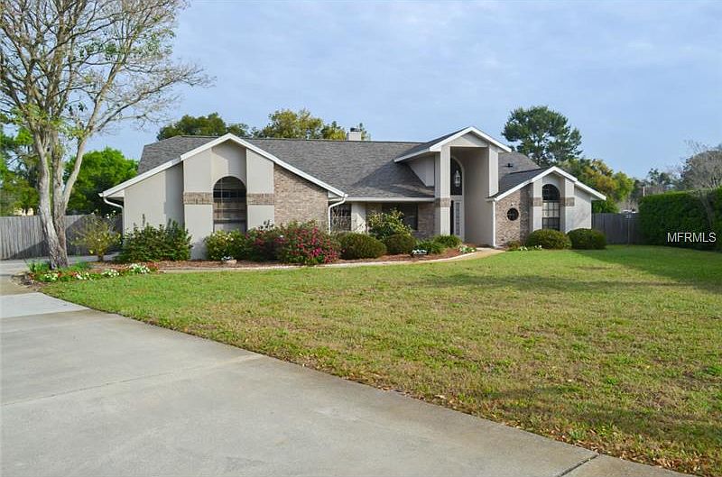 1st image of 212 Brynwood Ln