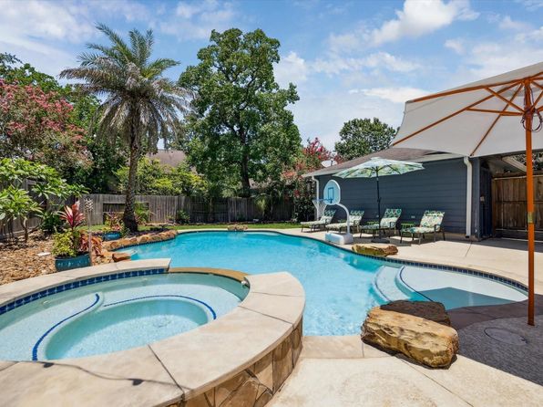 4311 Meadowbank Dr