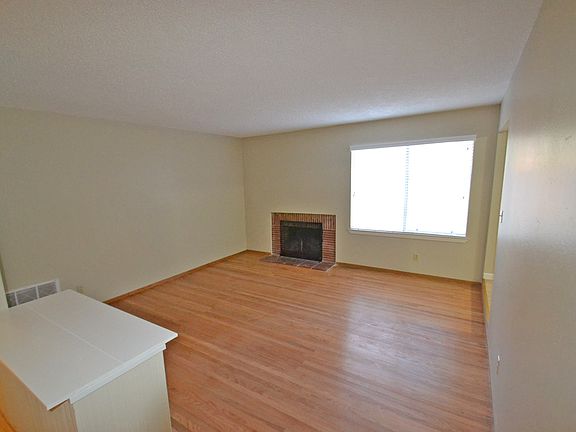 3rd image of 5009 Spica Pkwy